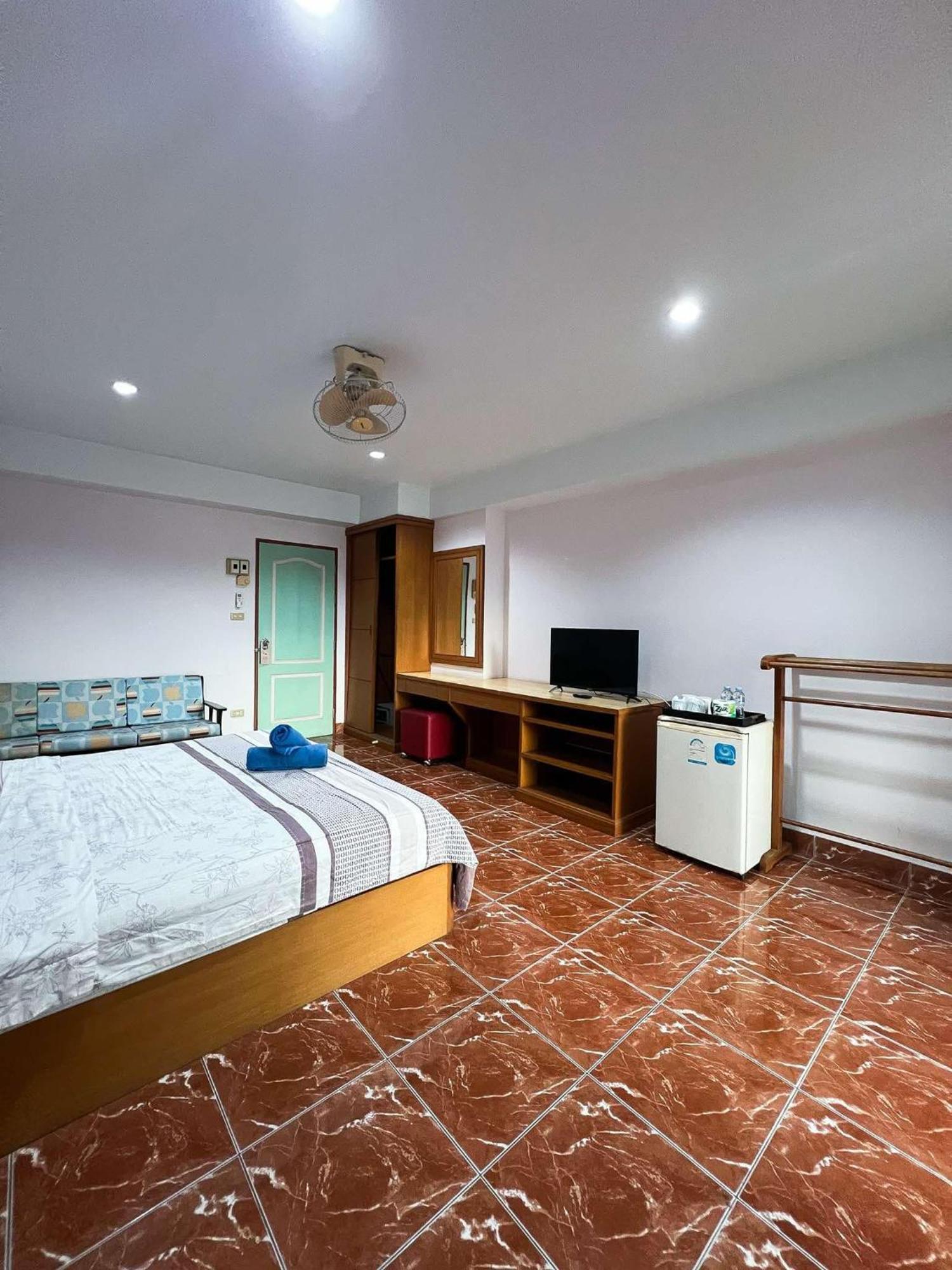 Pattara Mansion พัทยา Hotel Pattaja Kültér fotó