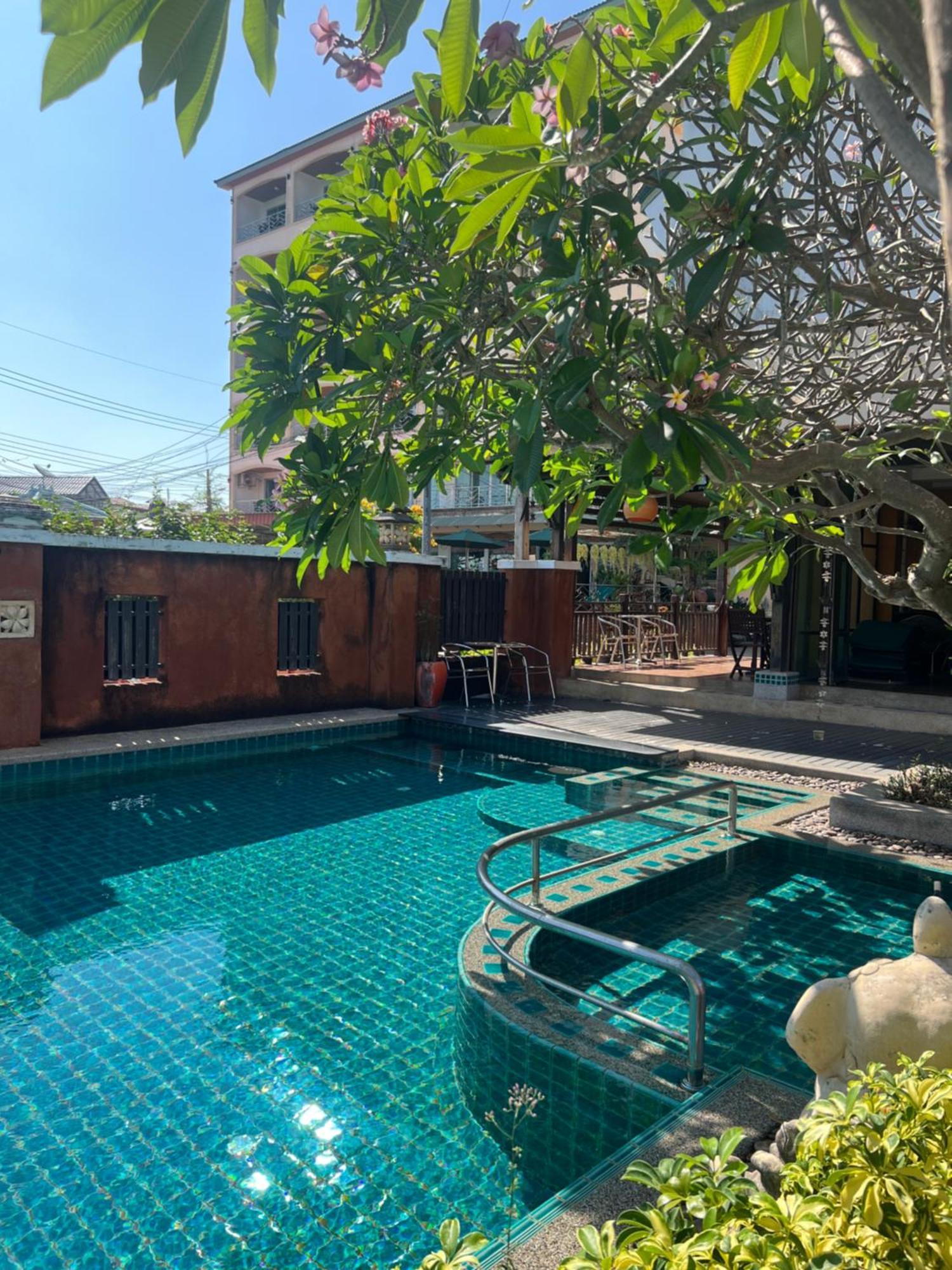 Pattara Mansion พัทยา Hotel Pattaja Kültér fotó